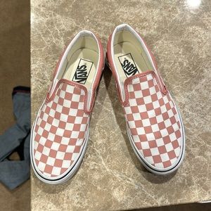 Iike new pink checkered slip on vans